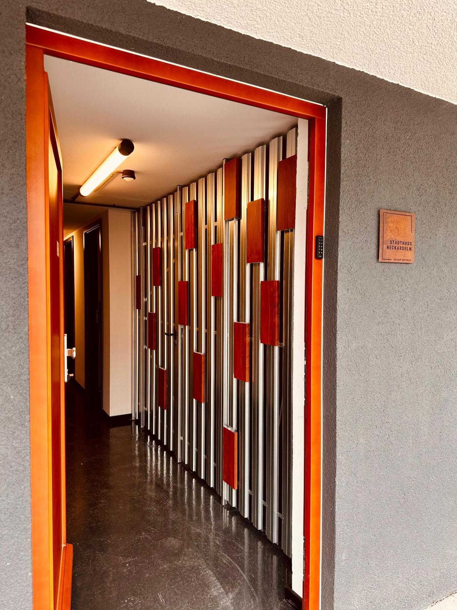 Stadthaus Neckarsulm Serviced Apartments - Stadthaus Heiner Bagian luar foto