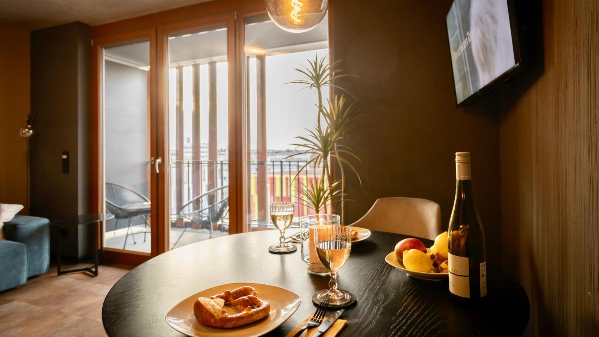 Stadthaus Neckarsulm Serviced Apartments - Stadthaus Heiner Bagian luar foto